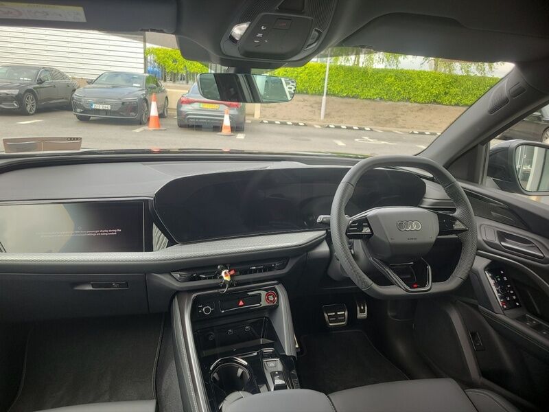 More views of Audi Q5