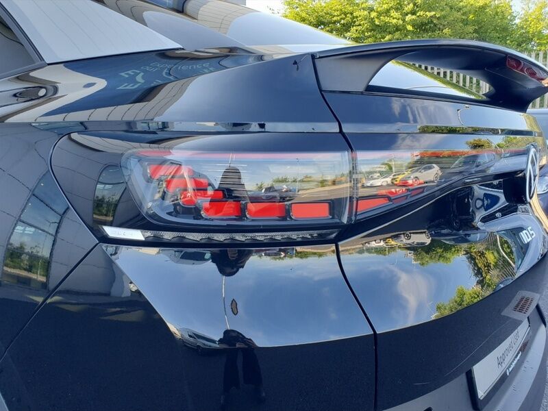 More views of Volkswagen ID.5