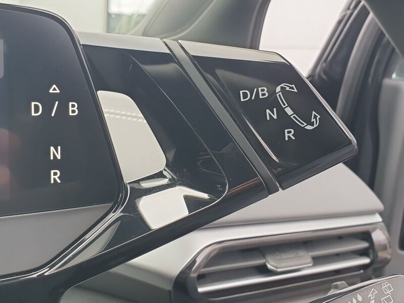 More views of Volkswagen ID.4