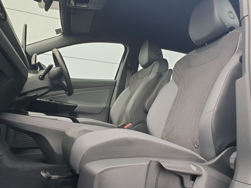 More views of Volkswagen ID.4