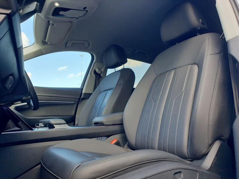 More views of Audi E-Tron