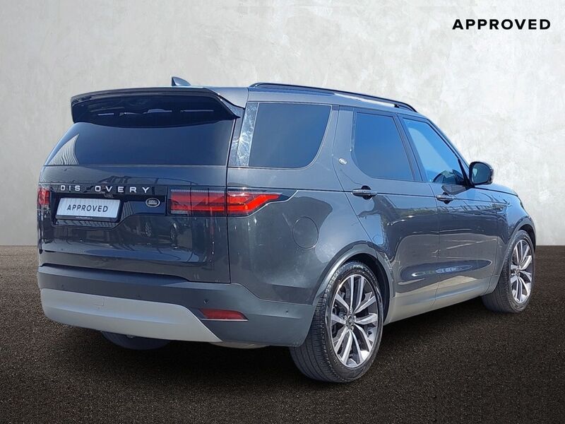 More views of Land Rover Discovery