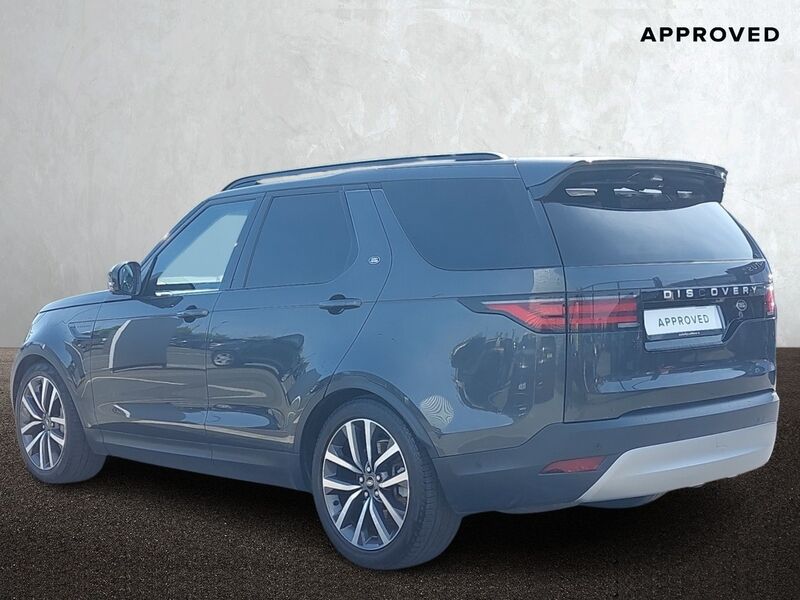 More views of Land Rover Discovery