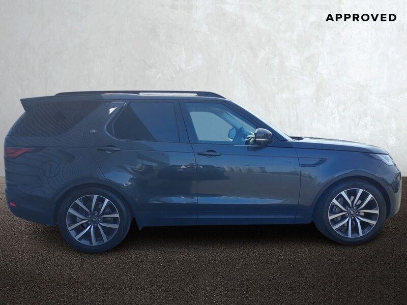 More views of Land Rover Discovery