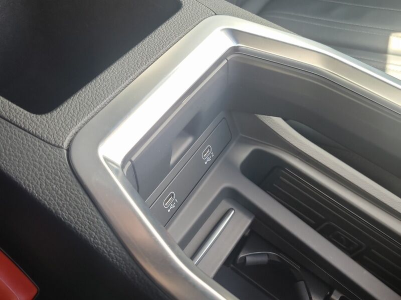 More views of Audi Q8 e-tron