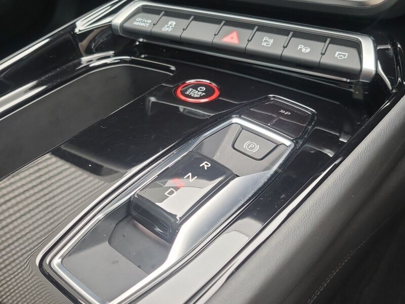 More views of Audi e-tron GT quattro