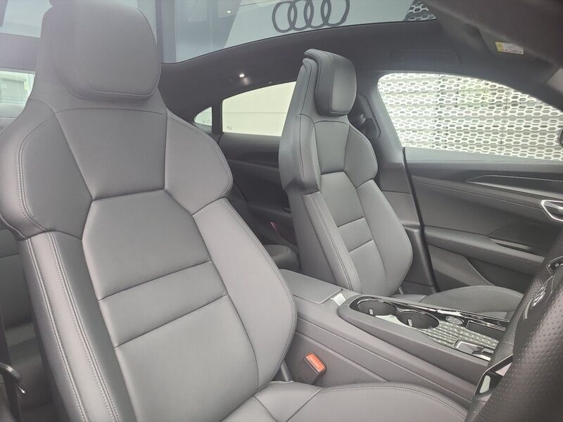 More views of Audi e-tron GT quattro