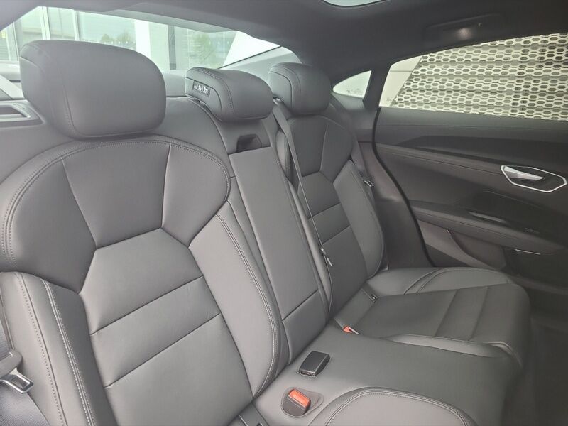 More views of Audi e-tron GT quattro