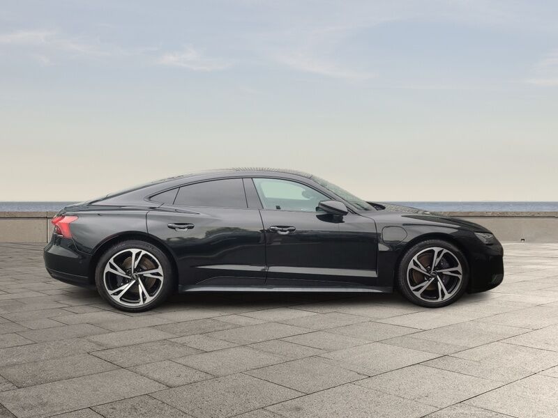 More views of Audi e-tron GT quattro