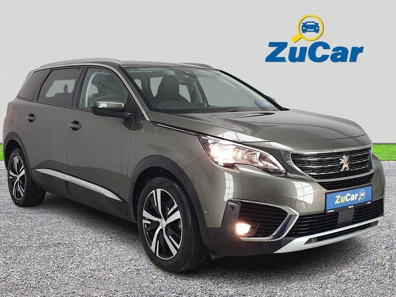 More views of Peugeot 5008
