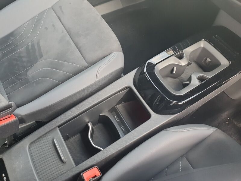 More views of Volkswagen ID.4
