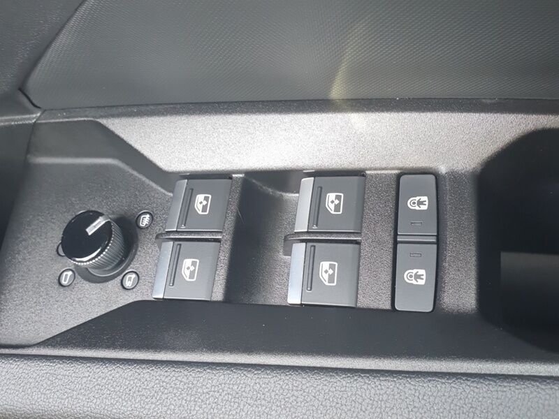 More views of Audi Q4 E-tron