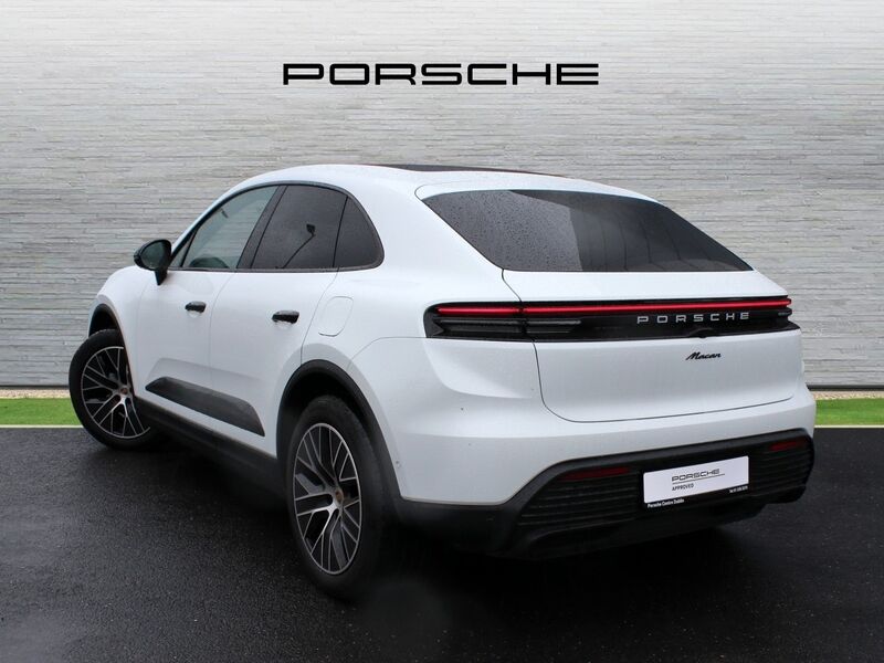 More views of Porsche Macan