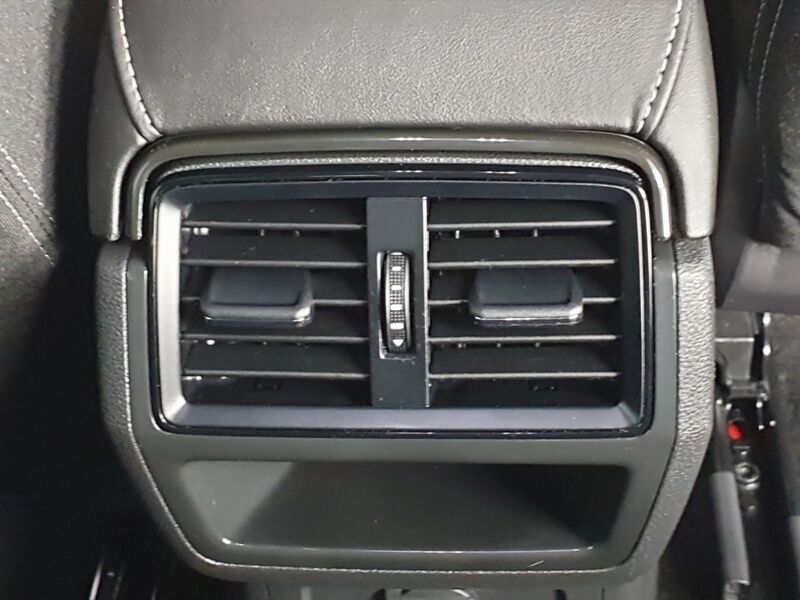 More views of Skoda Karoq