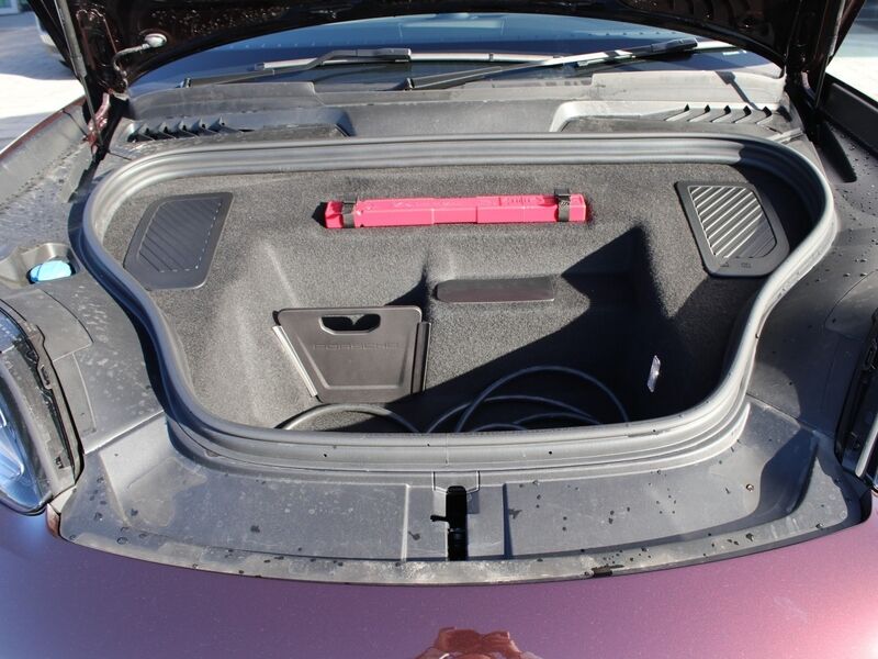 More views of Porsche Macan