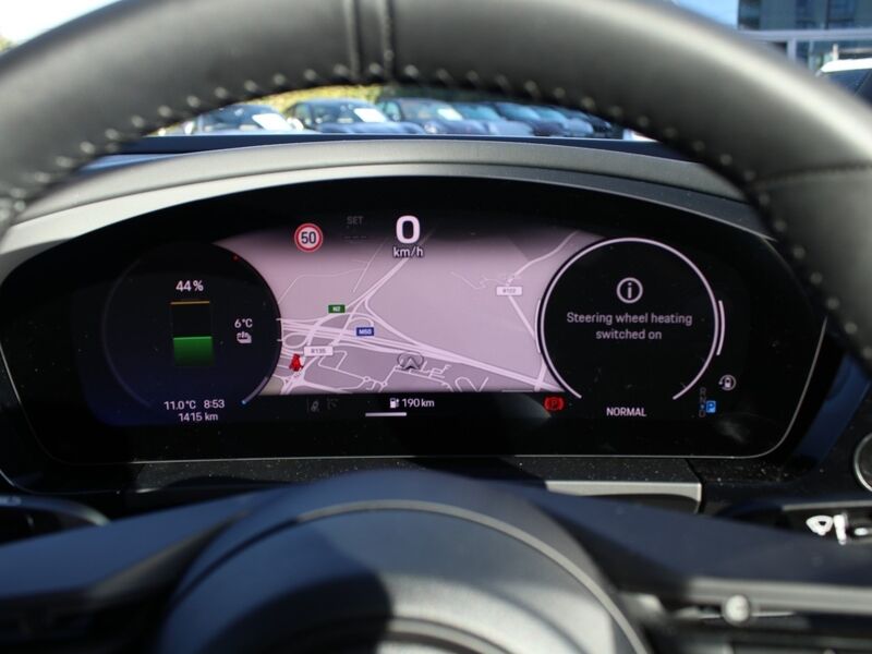 More views of Porsche Macan