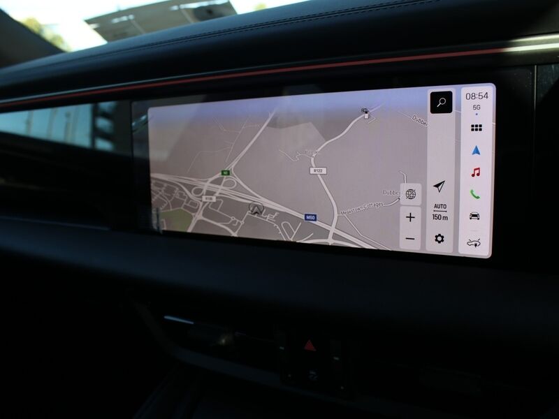 More views of Porsche Macan