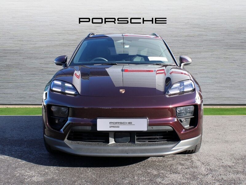 More views of Porsche Macan