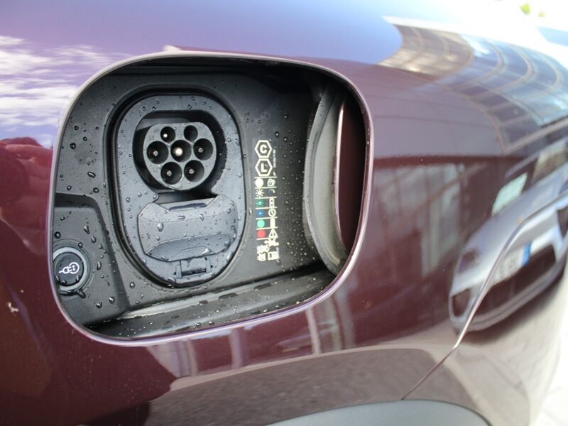 More views of Porsche Macan