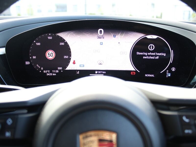 More views of Porsche Macan