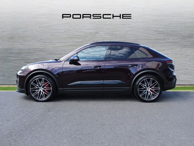 More views of Porsche Macan