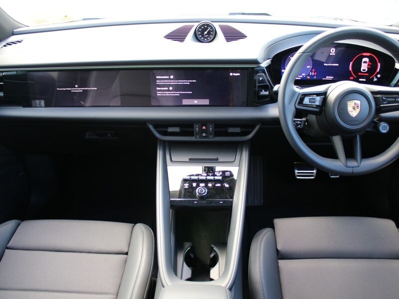 More views of Porsche Macan