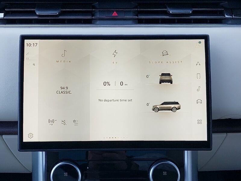 More views of Land Rover Range Rover