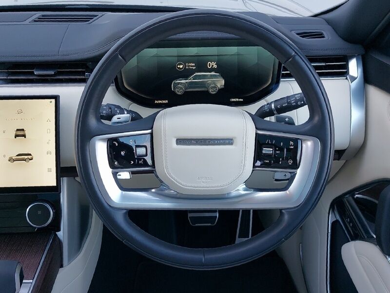 More views of Land Rover Range Rover
