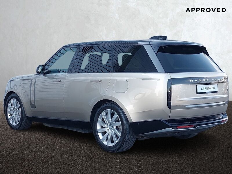 More views of Land Rover Range Rover