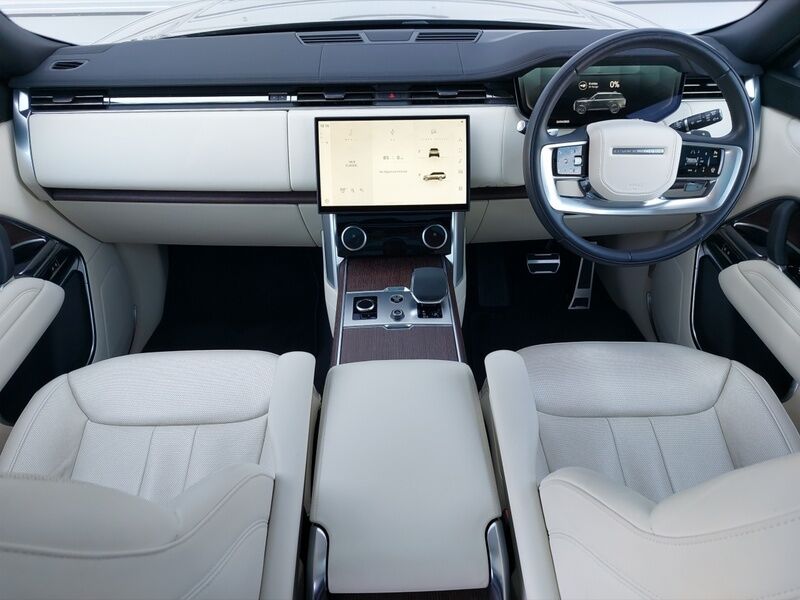 More views of Land Rover Range Rover