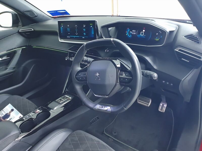 More views of Peugeot 2008