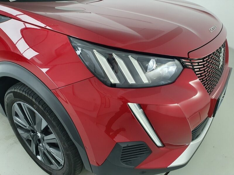 More views of Peugeot 2008
