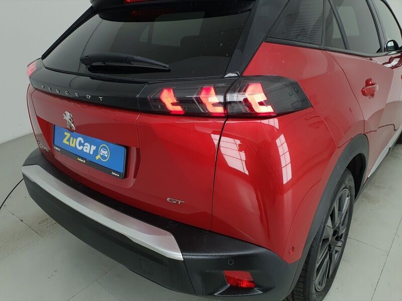 More views of Peugeot 2008