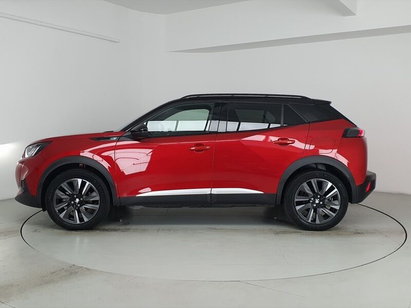 More views of Peugeot 2008