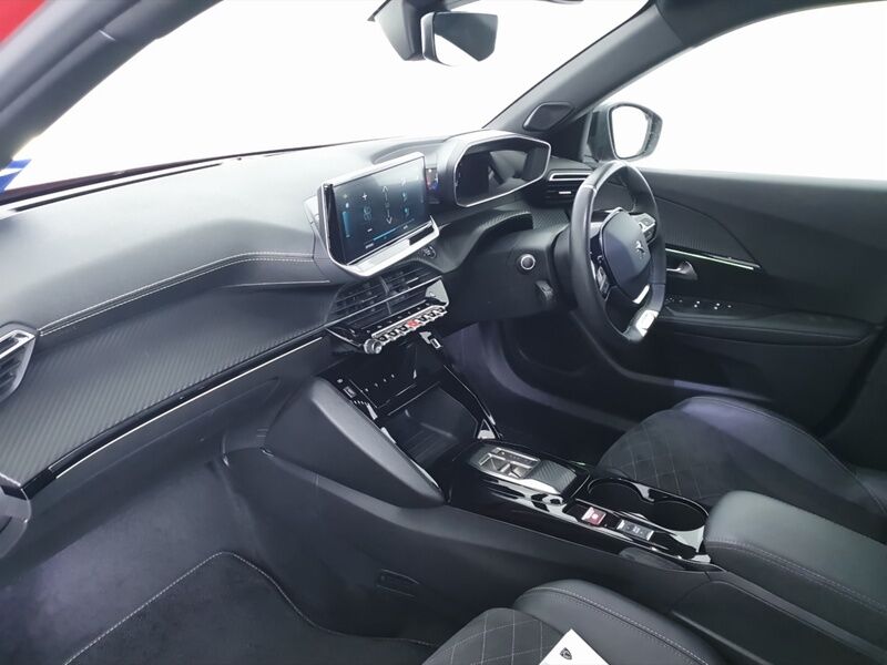 More views of Peugeot 2008