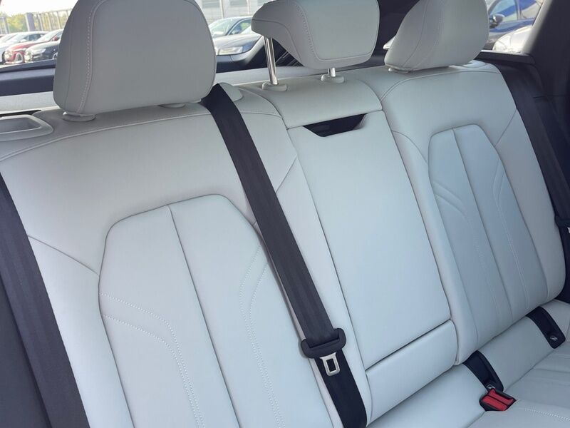 More views of Audi A5