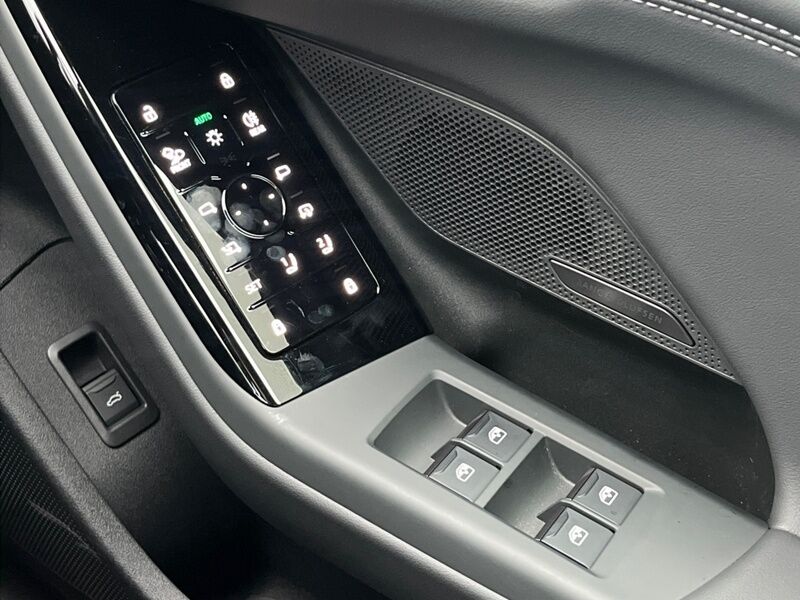 More views of Audi A6 Avant e-tron