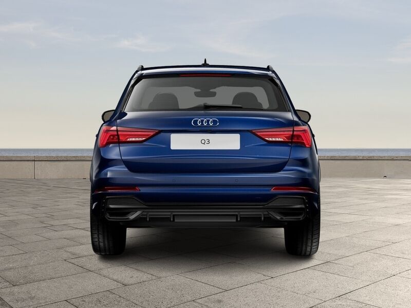 More views of Audi Q3