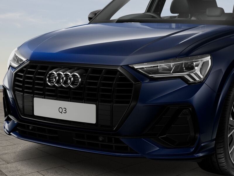 More views of Audi Q3