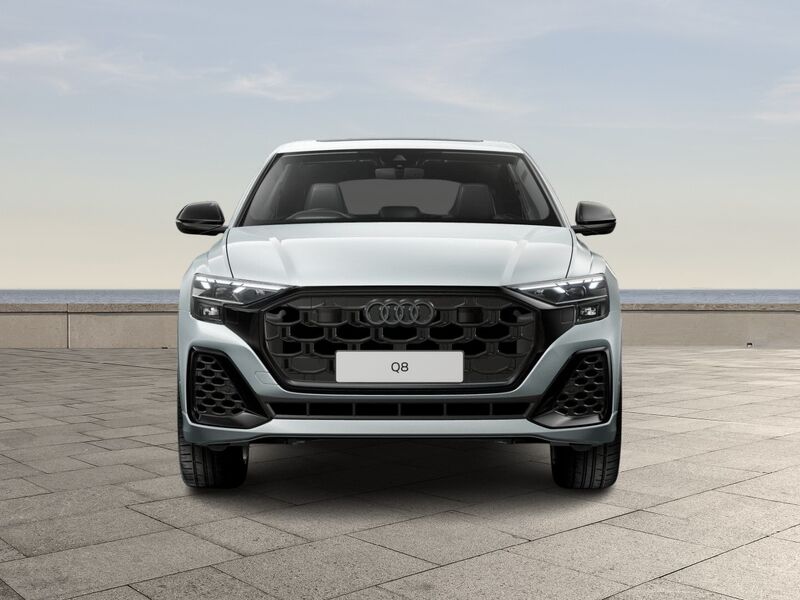 More views of Audi Q8