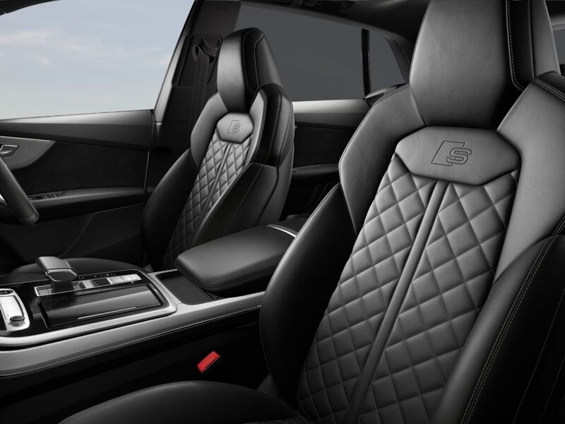 More views of Audi Q8
