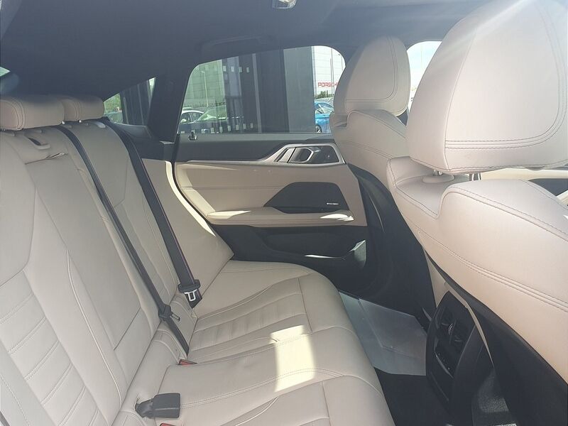 More views of BMW i4