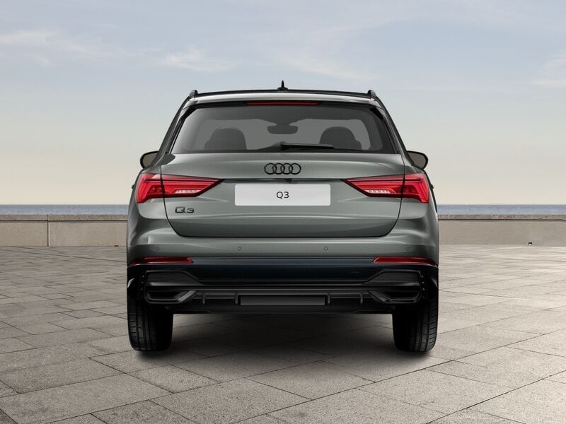 More views of Audi Q3