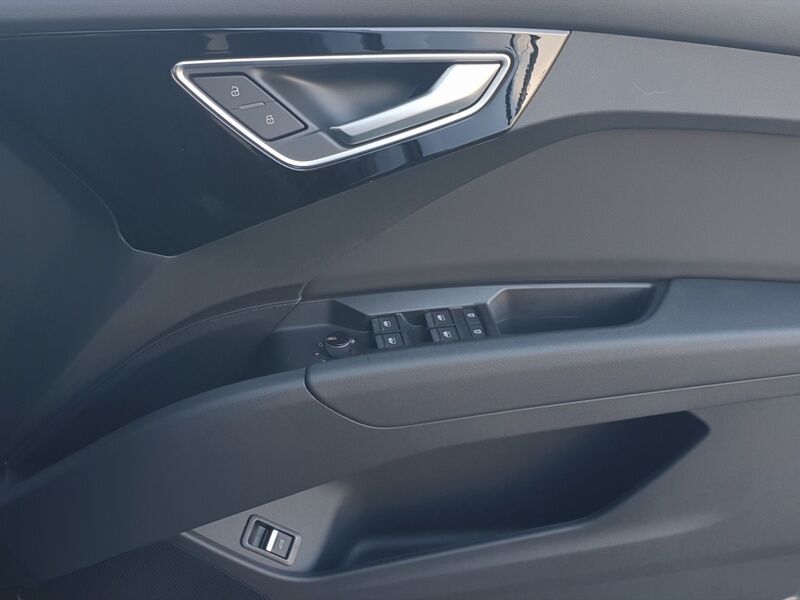 More views of Audi Q4 E-tron