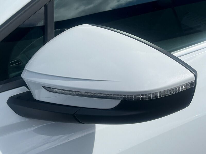 More views of Audi Q4 E-tron