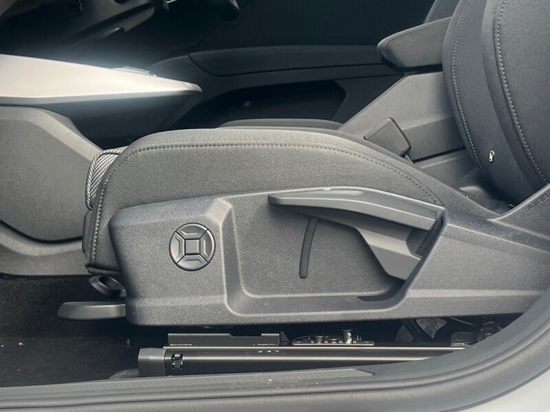 More views of Audi Q4 E-tron