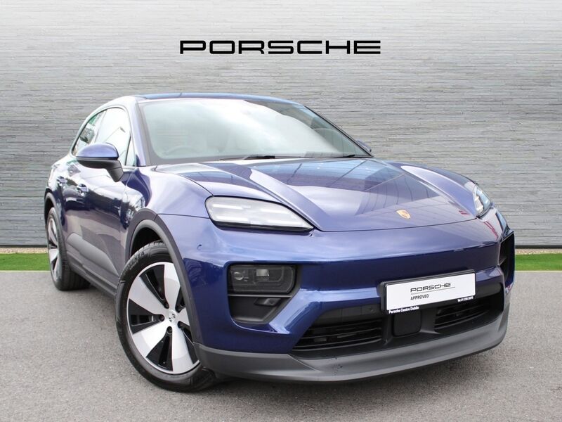 More views of Porsche Macan