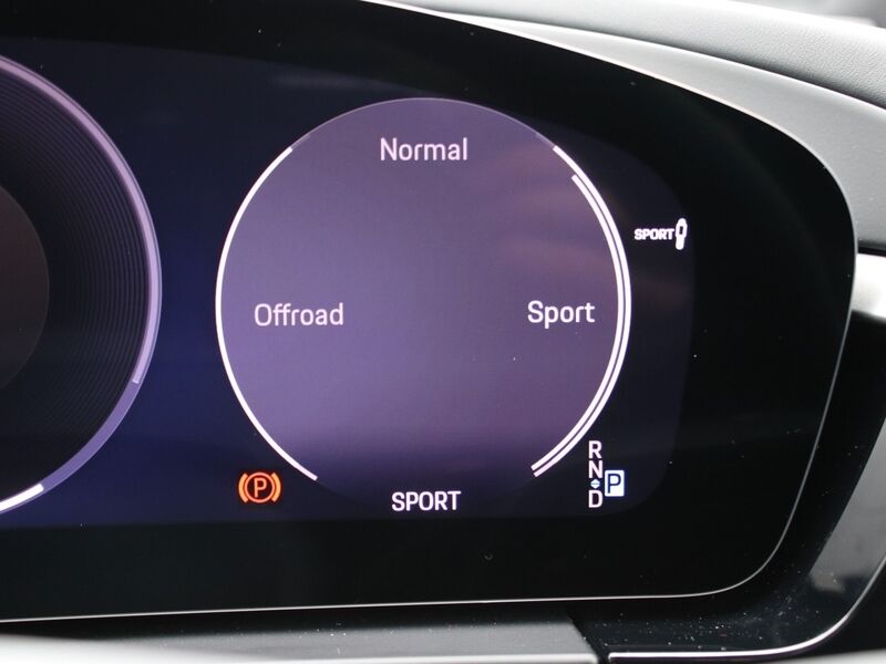 More views of Porsche Macan