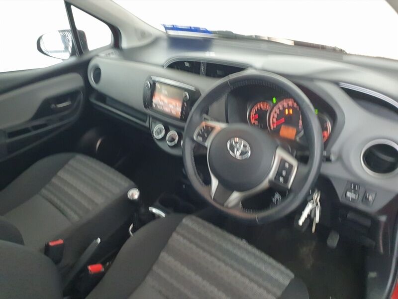 More views of Toyota Yaris