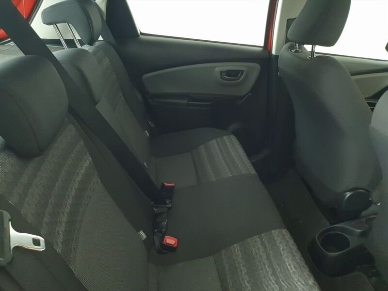 More views of Toyota Yaris
